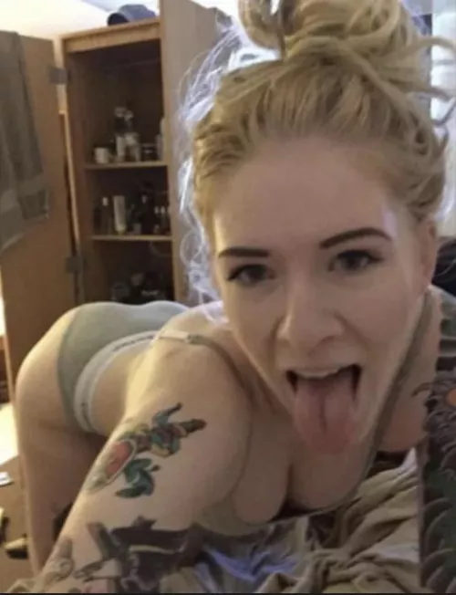 You wanna see what this tongue can do?