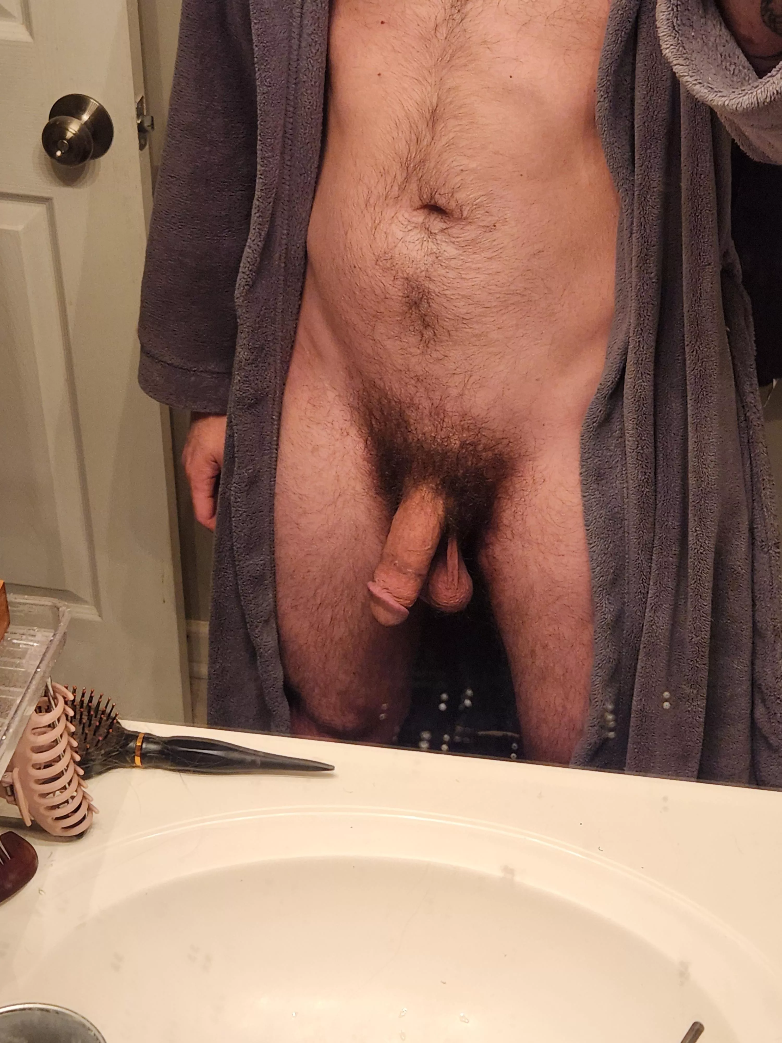 Anyone else sleep naked?