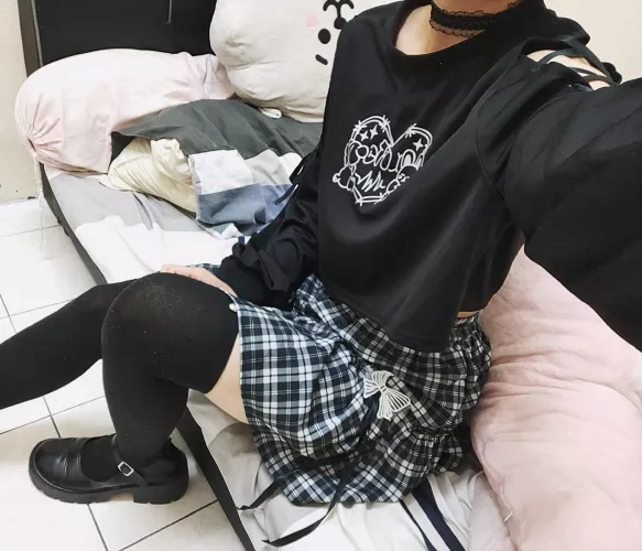 Been loving black recently :3