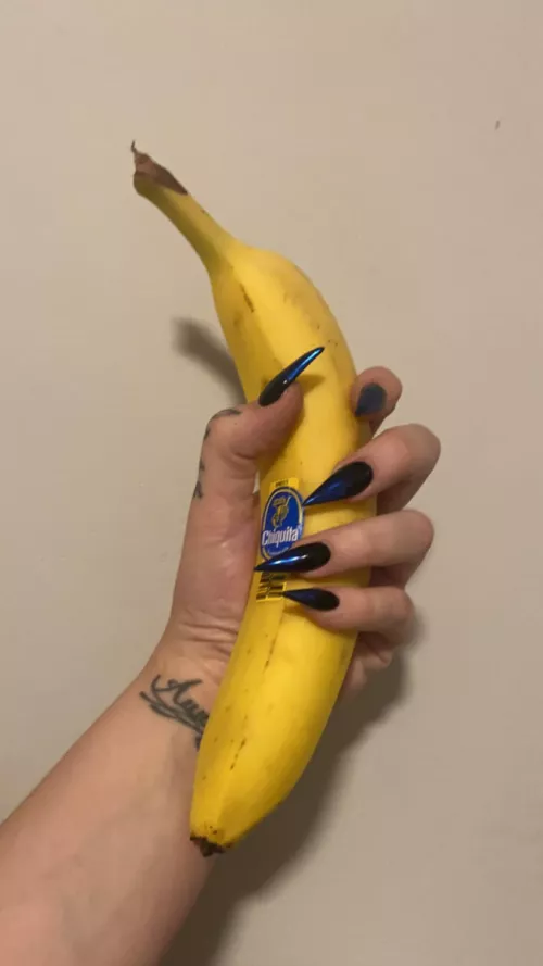 Do you like my hands? (Banana for scale)