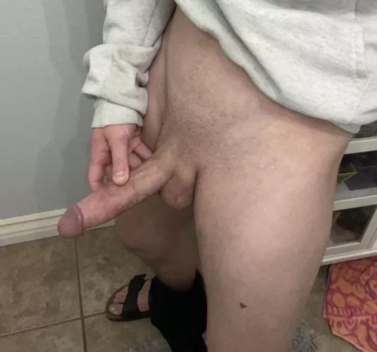 Everyone always gets on their knees when I come around 😈🥵