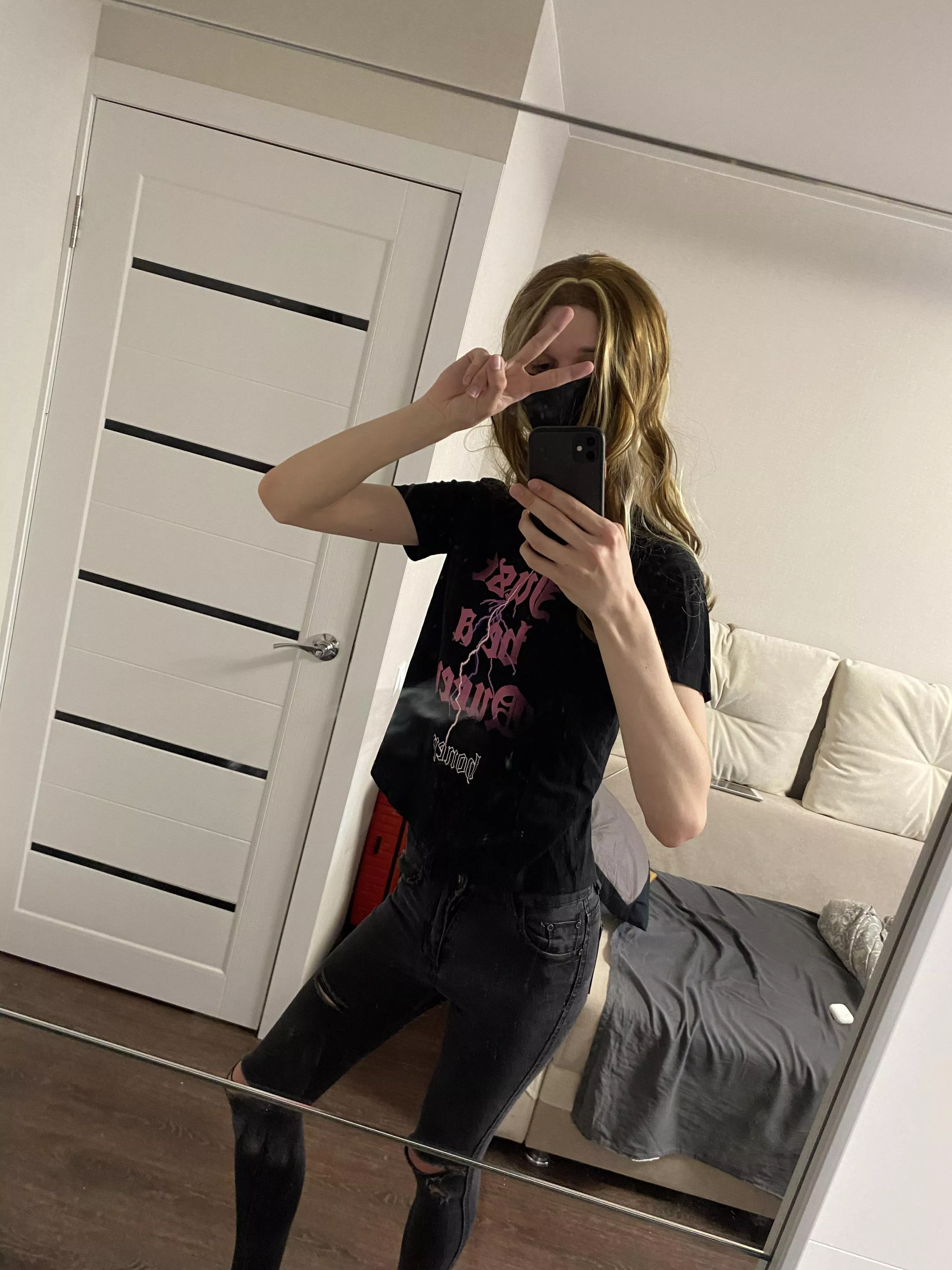 Going on a date, wish me luck!