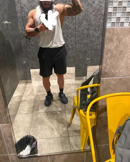 Gym pic [M] 32