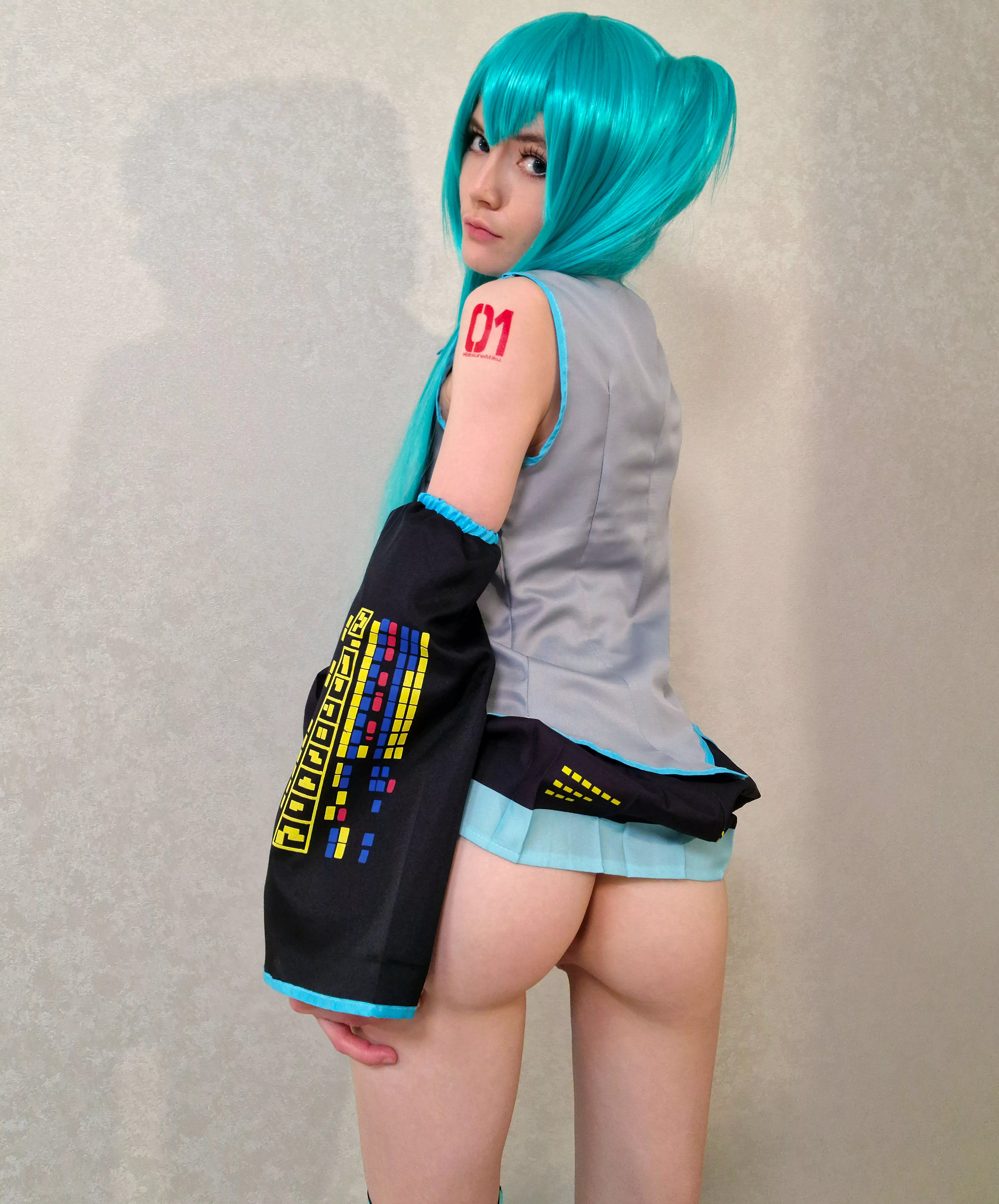 Hatsune Miku (Vocaloid) by webtolove