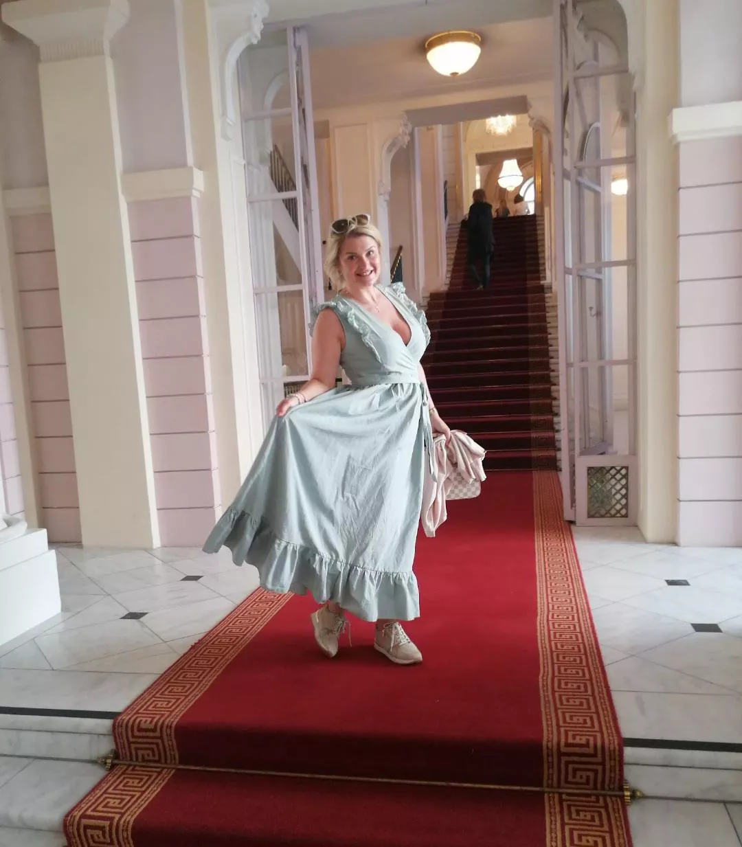 I like how big my boobs look in this sundress 😋