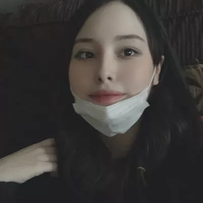 If you want me, then hold me tightly coz I’m slippery when wet.