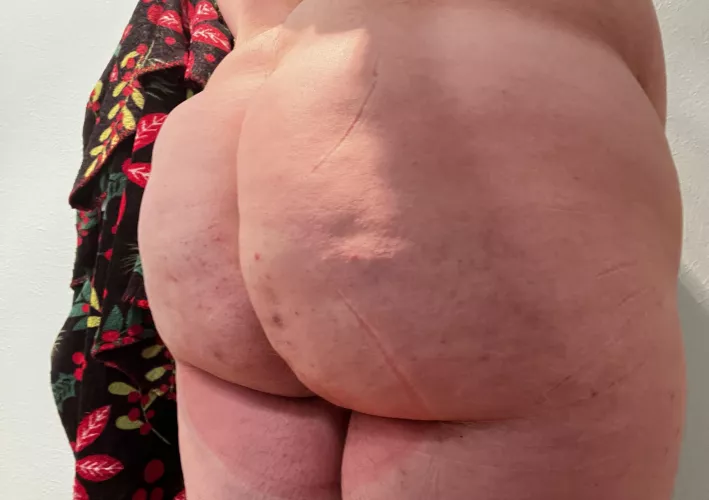 kisses please? 😇 (23) chub4chub