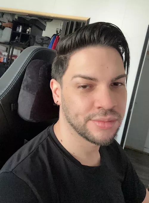 League, Overwatch, Smash, anime, movies, chats, just trying to mingle and make some friends.