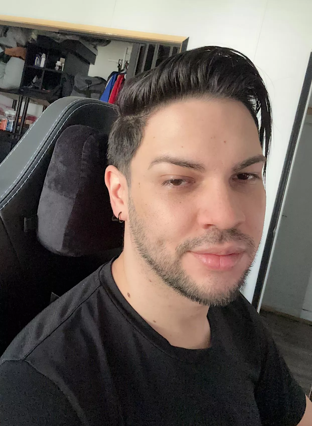 League, Overwatch, Smash, anime, movies, chats, just trying to mingle and make some friends.