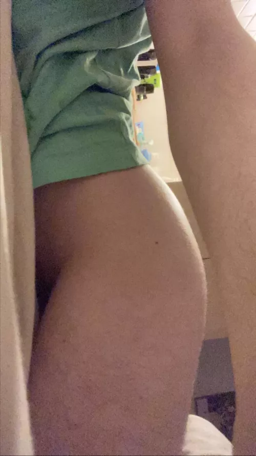 Look at how beautiful my good boy is!! 😩😩