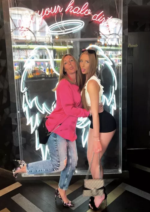 Mum and daughter chav 🔥🔥