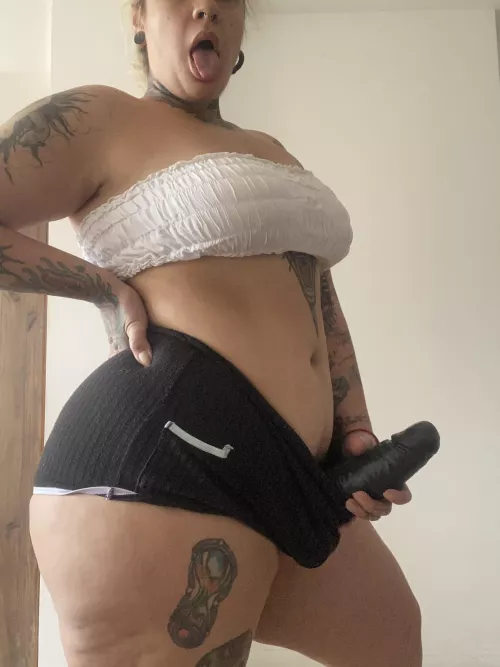 my dick is bigger than yours, eat it all