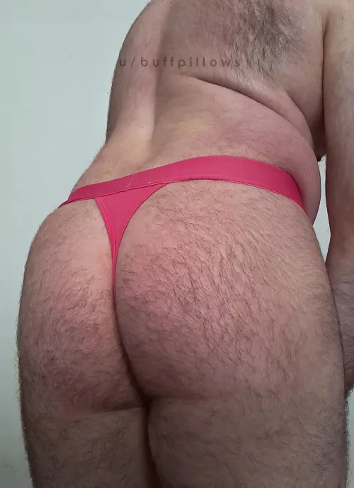 ..never used to be able to swallow a thong before.. 😯