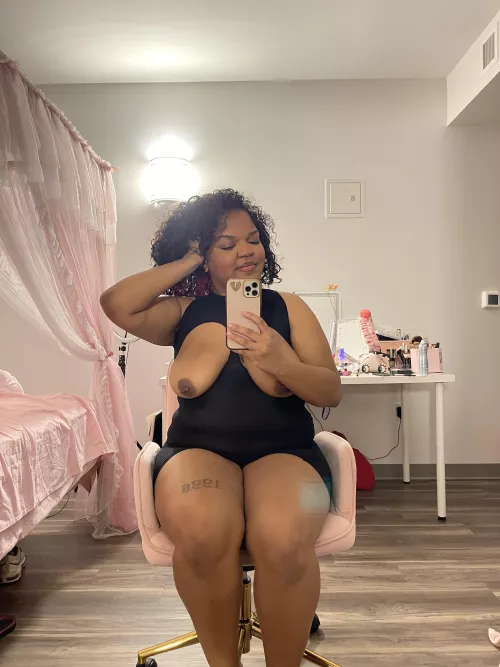 Posting here turns me on