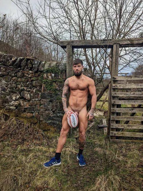 Put your hands out and I'll pass it to you [29]