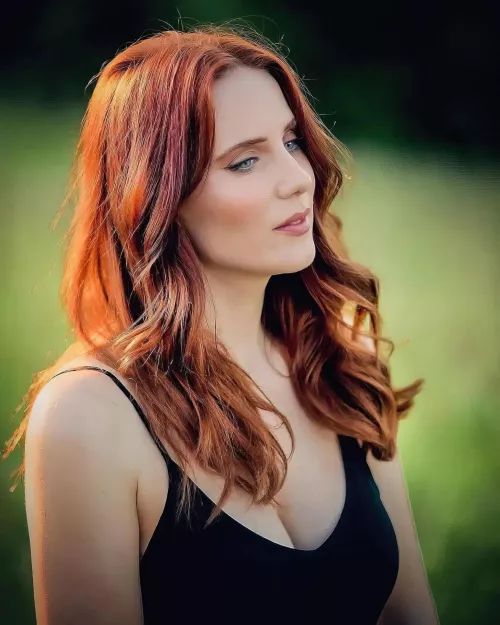 Simone Simons