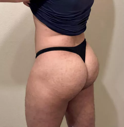 Soooo excited for Sunday Funday 😈👅🍑 hopefully I find someone to have some fun with