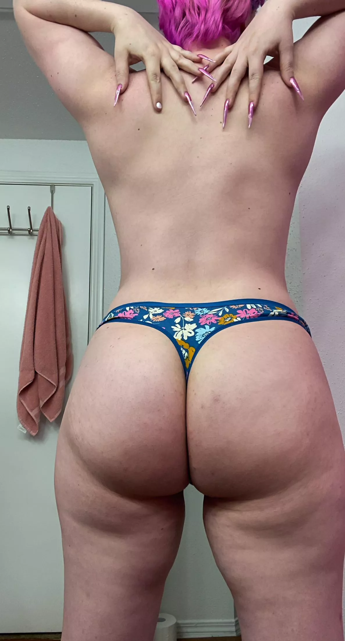 Sorry babes I know it’s been a while 👉🏻👈🏻