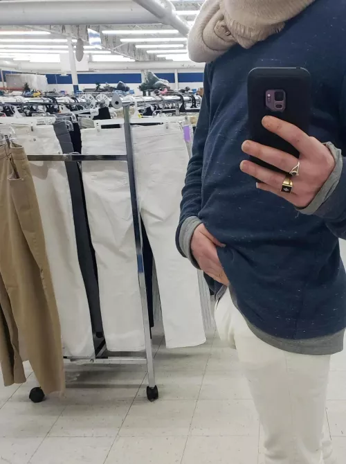 Tall skinny dude with curves in all of the right places.