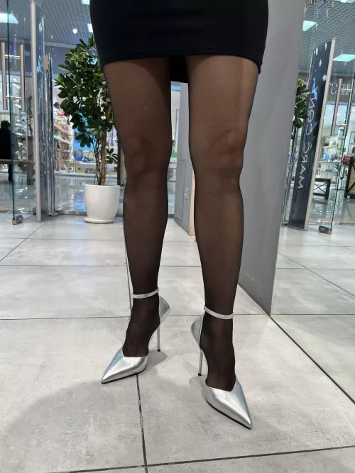 These heels look gorgeous on my feet