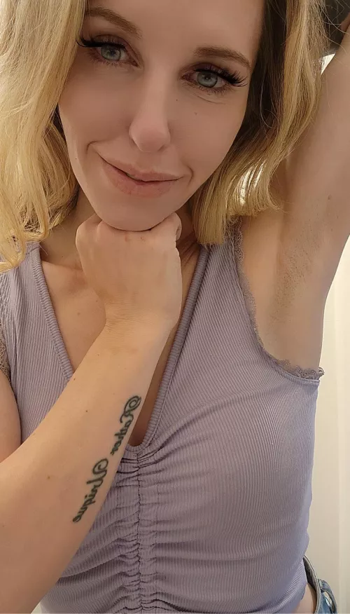 They are nice and sweaty if you want to run your tongue down my armpit for me!