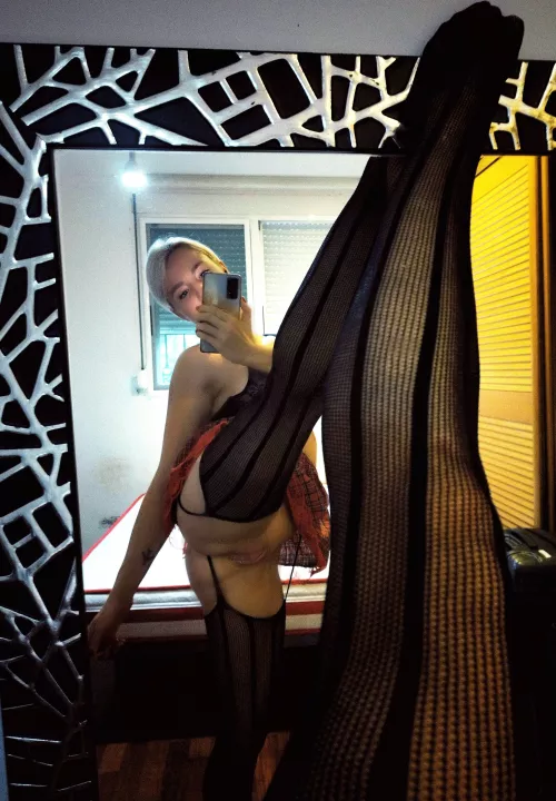 Would you grab a mom like that