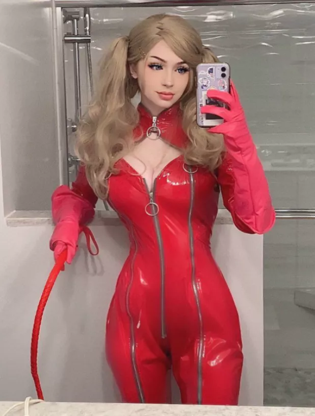 you see what I will use to punish you for not being a good slave????????? [domme]