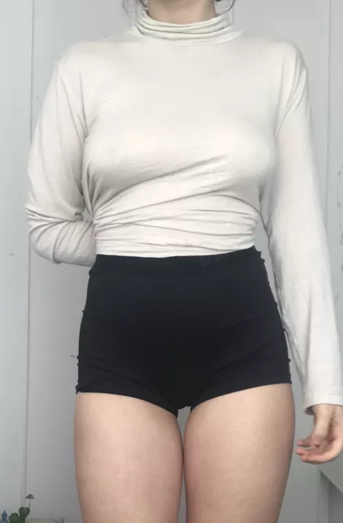 A perfect day without a bra