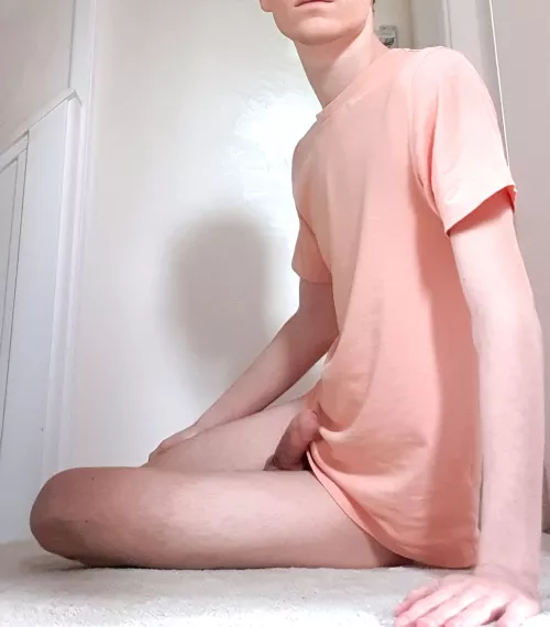 Any twinks wanna chat? :)