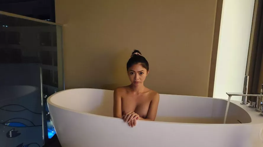 Come bath with me 💦