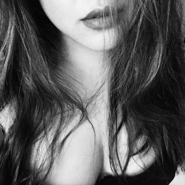 Come kiss these [f]ull lips and claim me yours