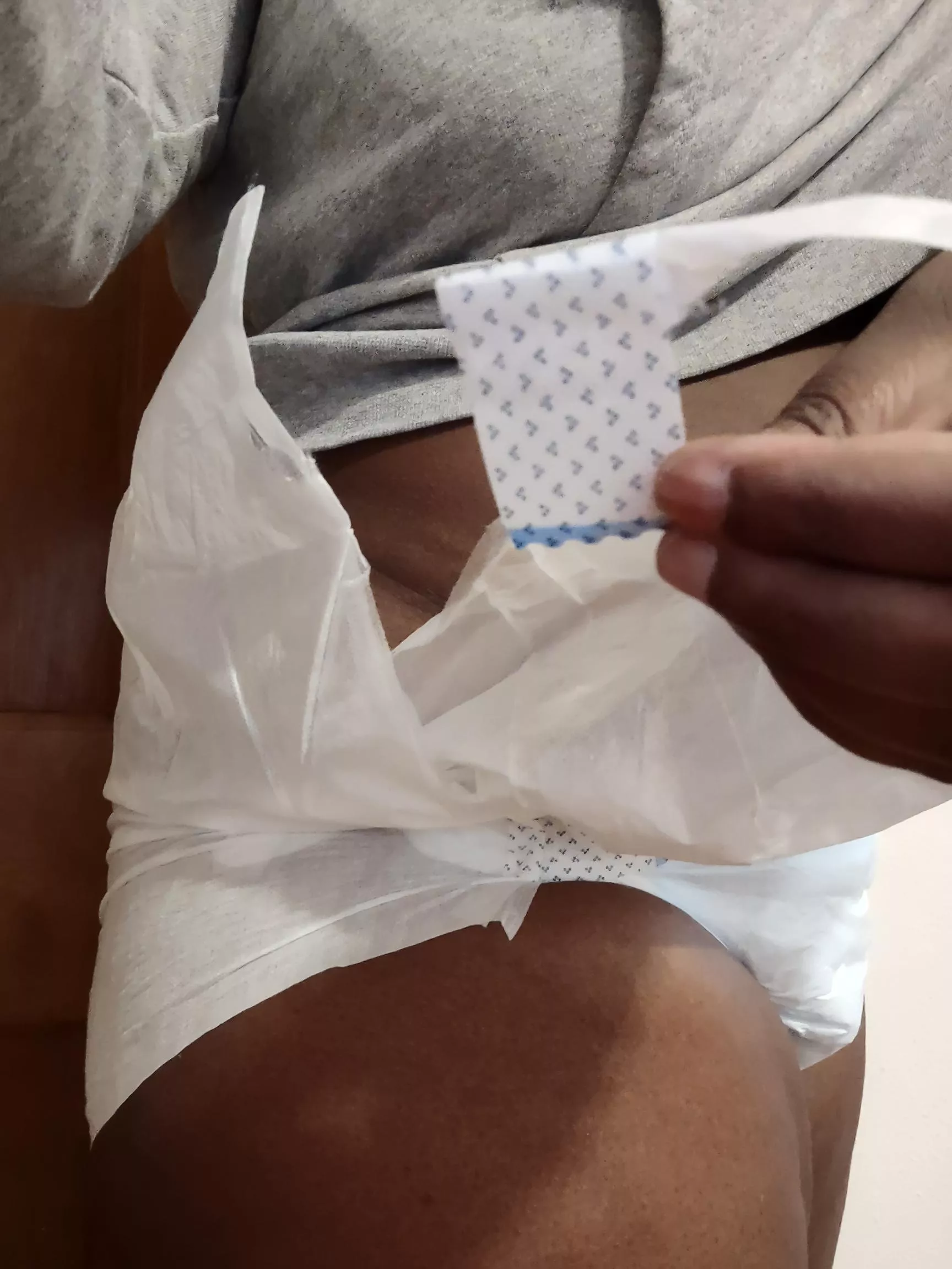 Daddy, it broke 😭. Will you help me? 🥺