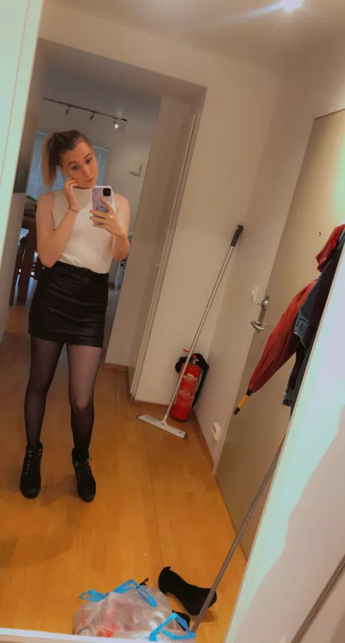 Do you think people will laugh at me if I go outside dressed like this