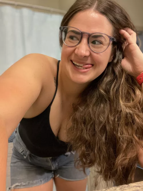 First time posting here! What do you think of my hair?