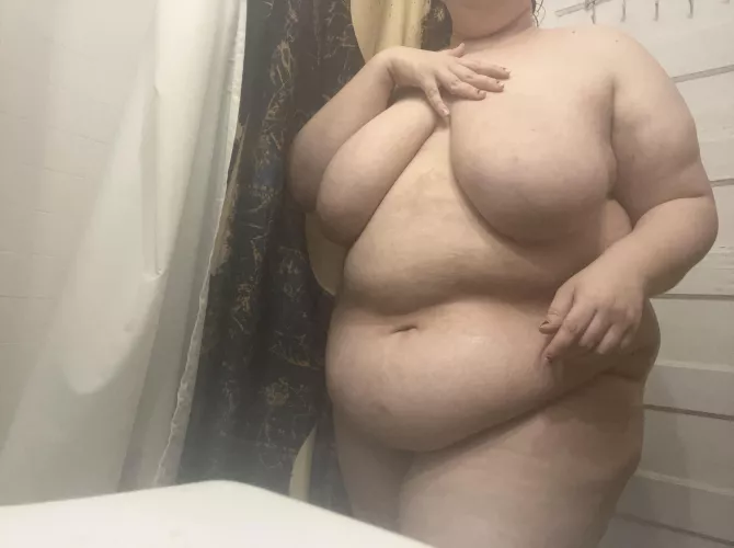 Haven’t posted in awhile because I’m learning how to be confident in my body again. What do y’all think?
