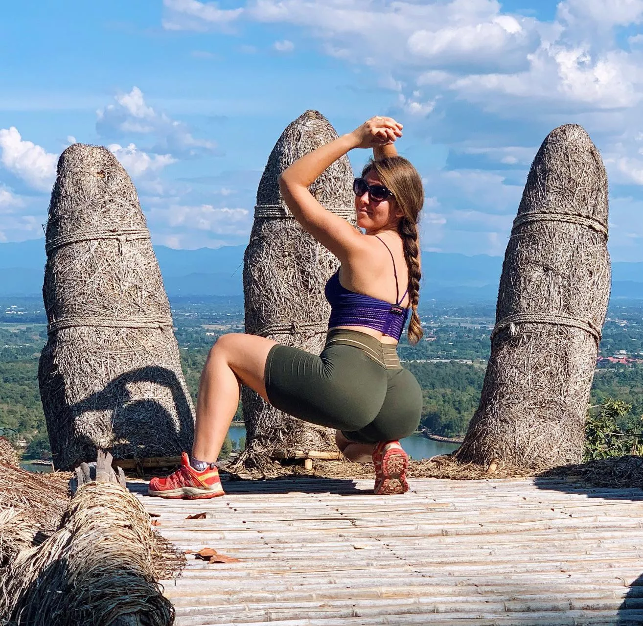 Hike to the kingkong hand viewpoint in Thailand