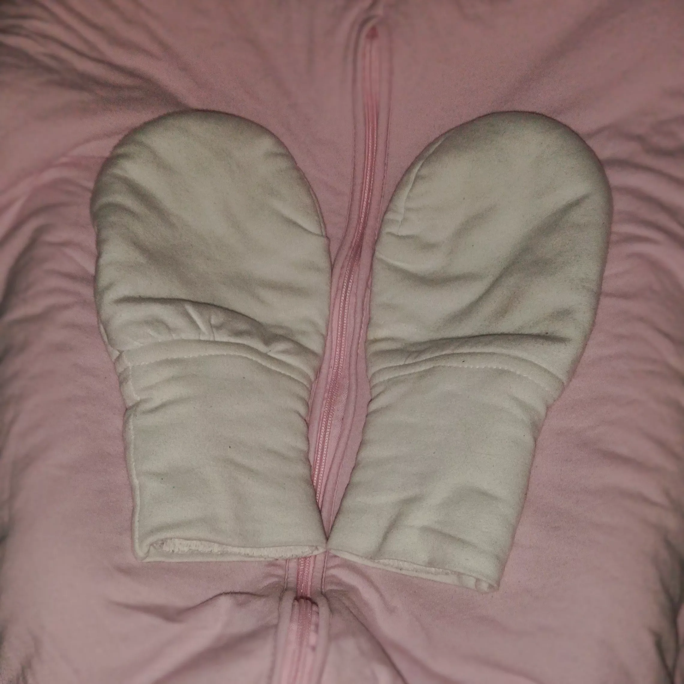 I love to wear my Mittens 💖.