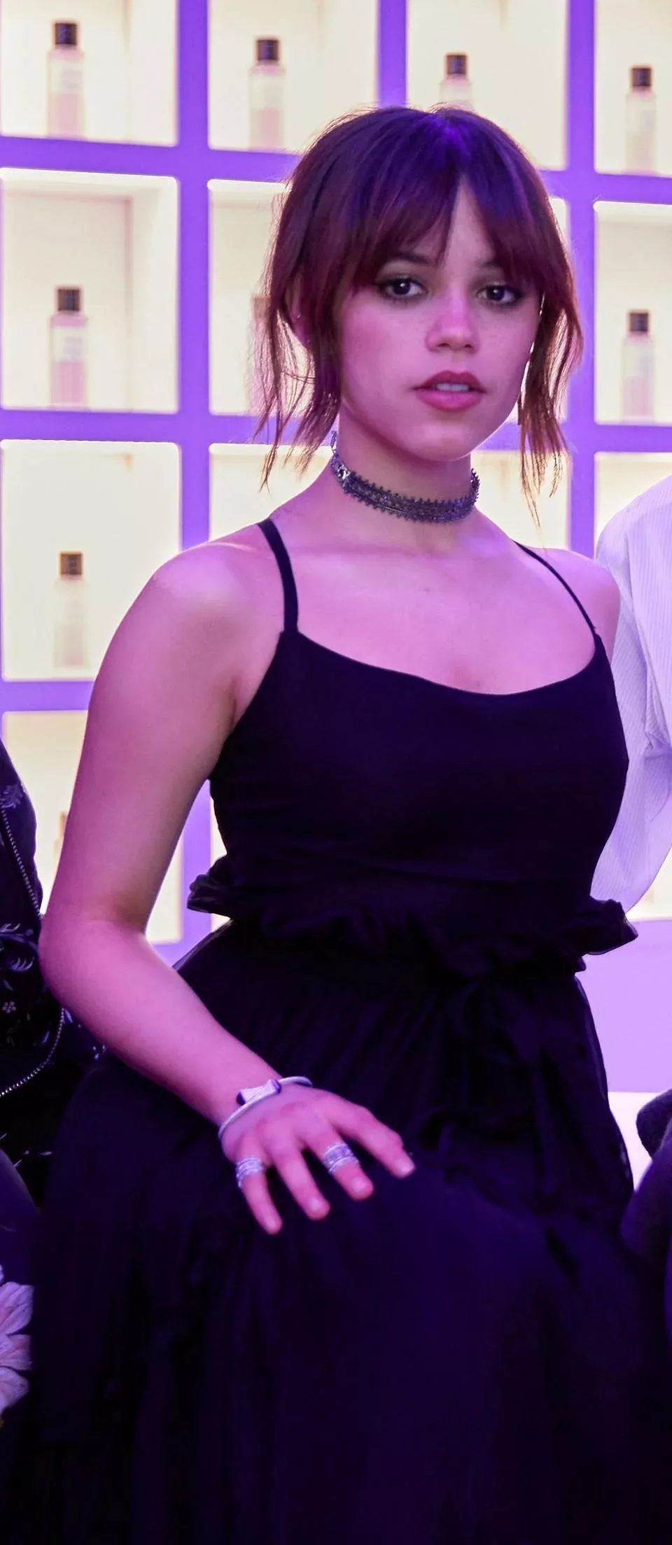 I wanna get so bi for Jenna Ortega