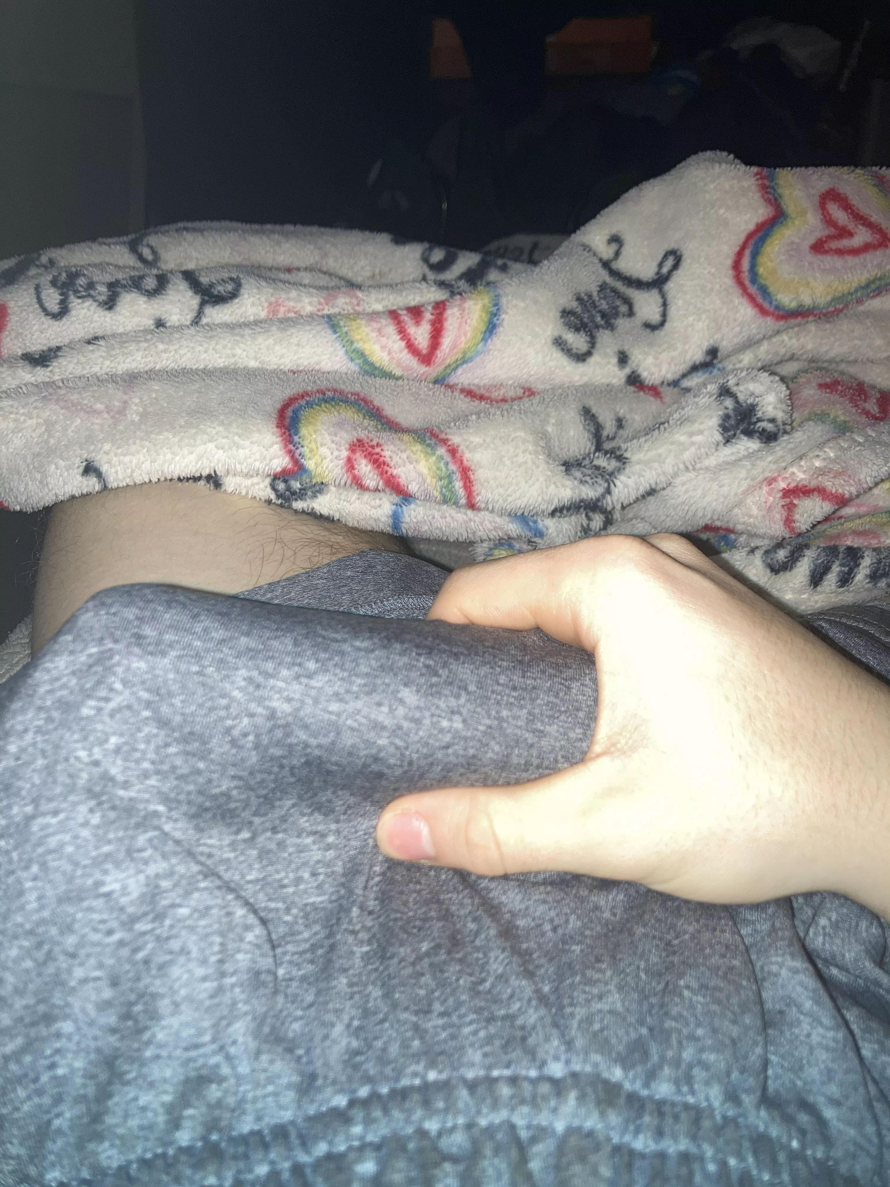 I’ll send a dick pic for $3 per pic.I need some money lol $crowecop33