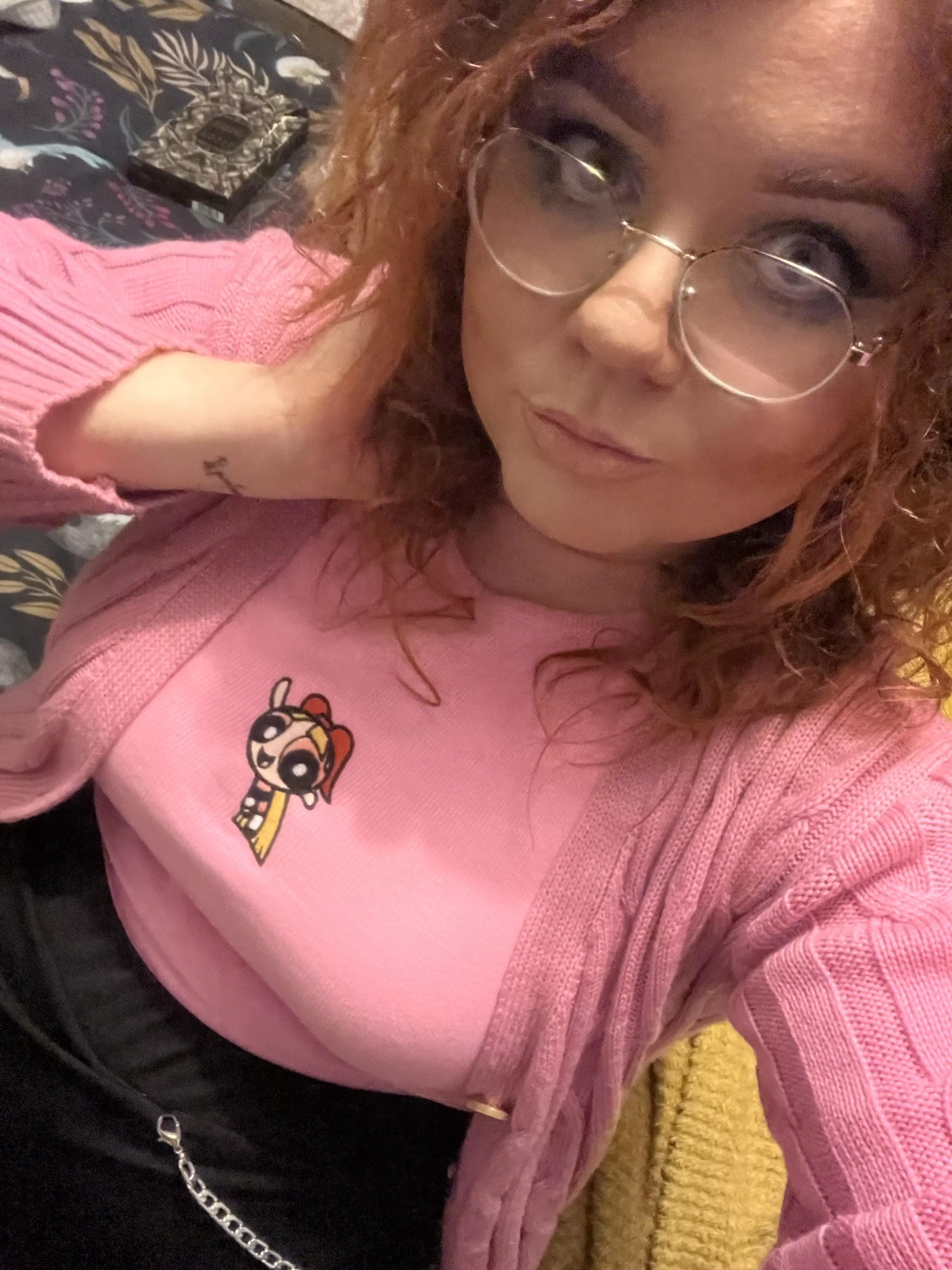 Just a big brat in glasses 💖🤓