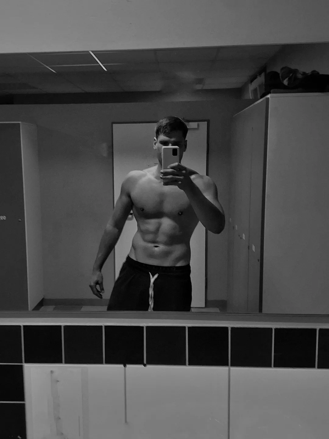 Just a quick post workout shot (m)