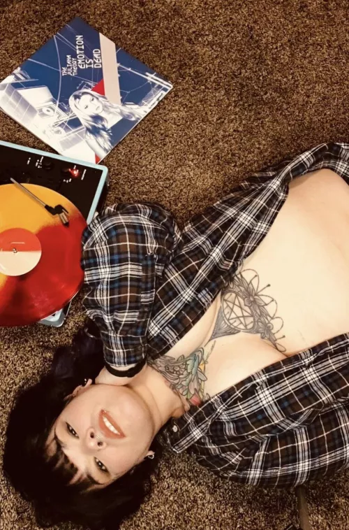 Let’s listen to vinyl