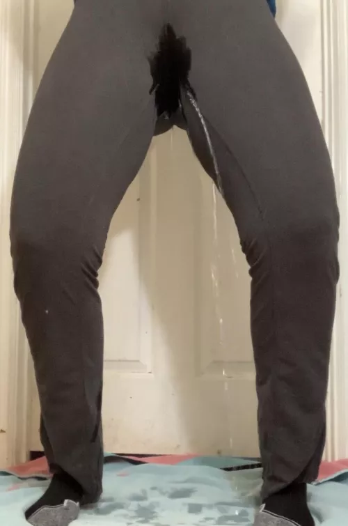 My pants were no match for my stream 🥴💦