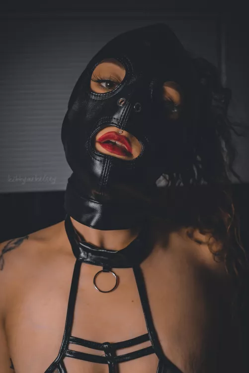 Tell me my eyes are pretty