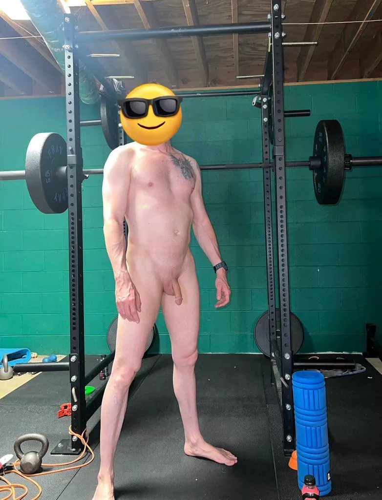 Who has a home gym and likes to workout naked (47)