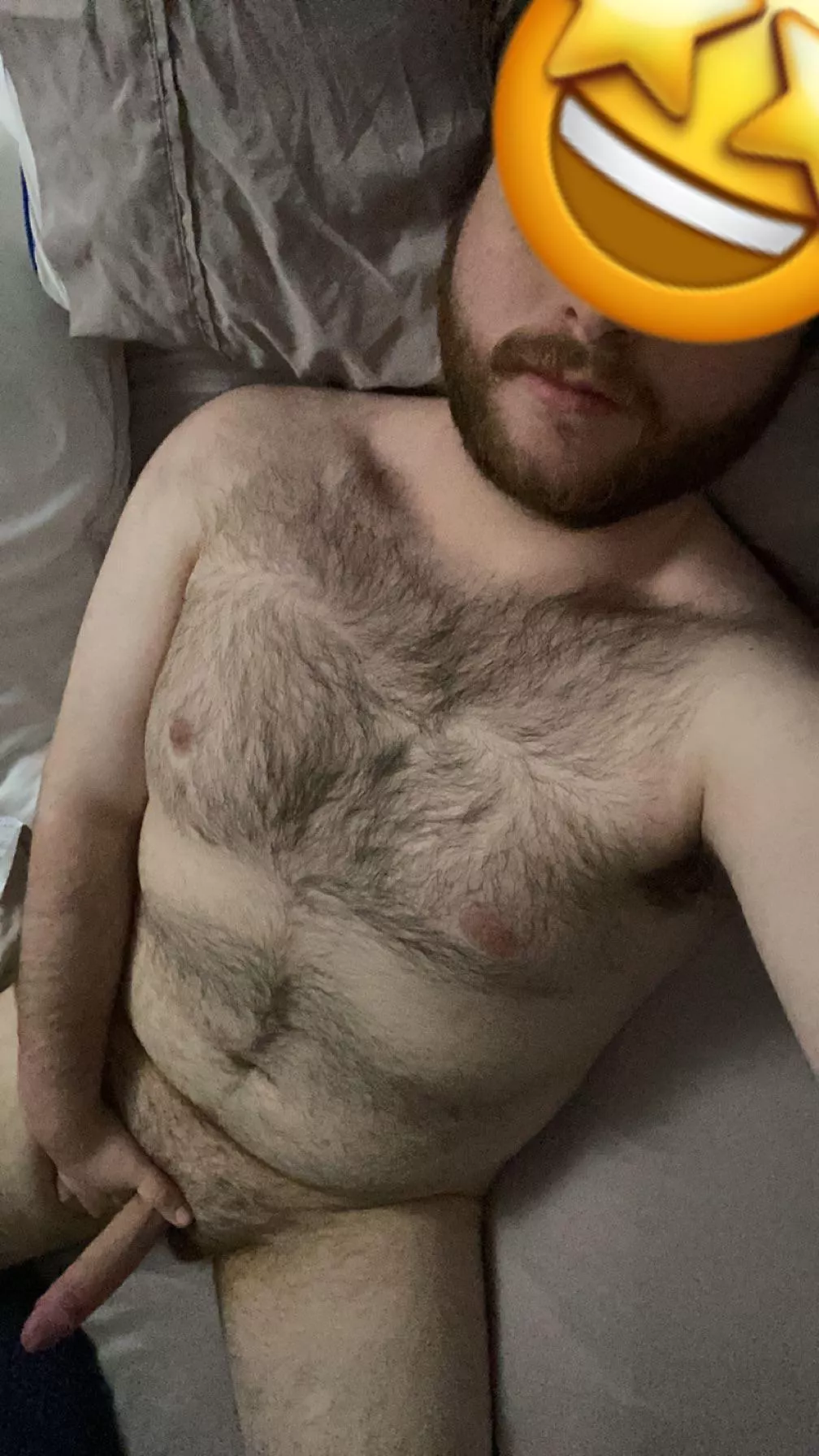 22 here. Gotta thing for chasers and daddies btw