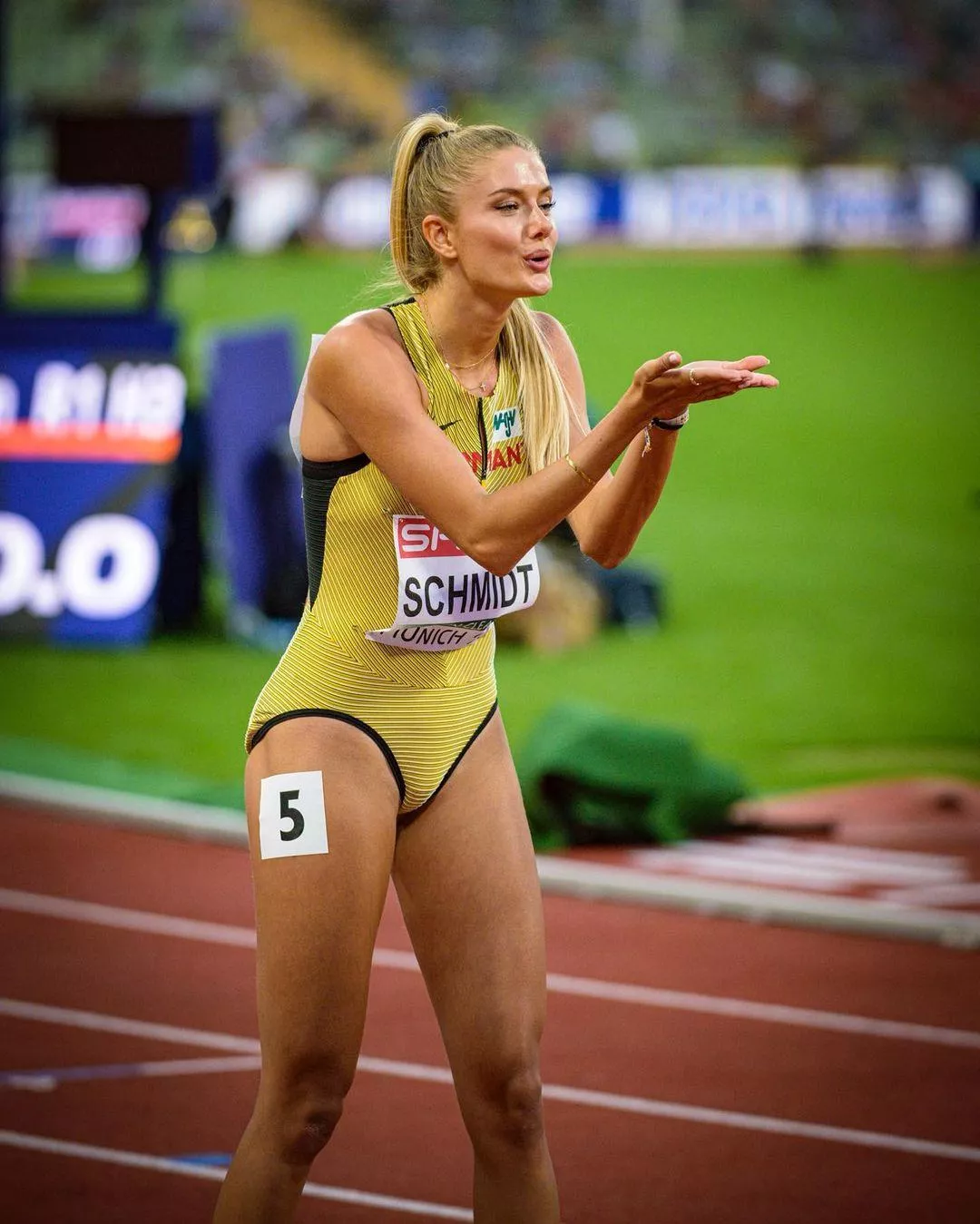 Alica Schmidt - German Runner