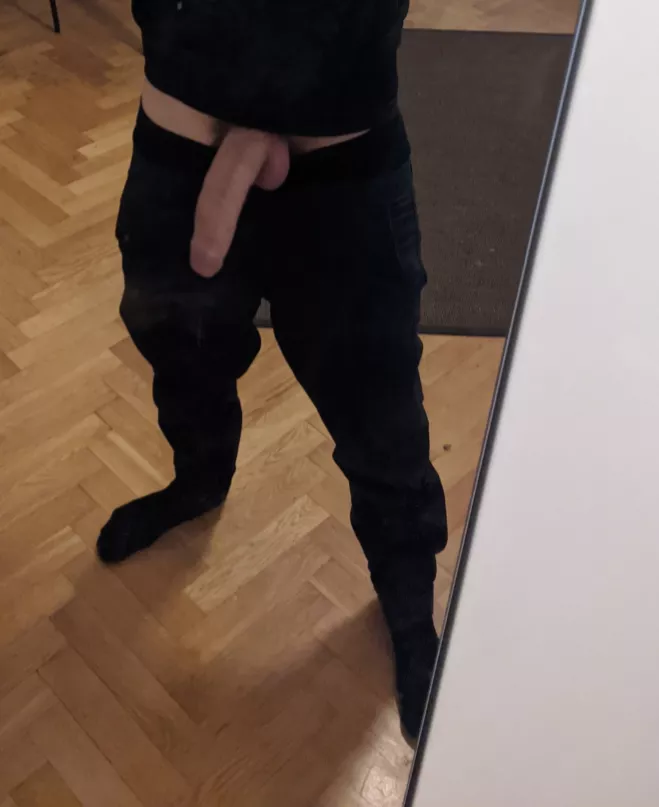 Any size queens here? 👀