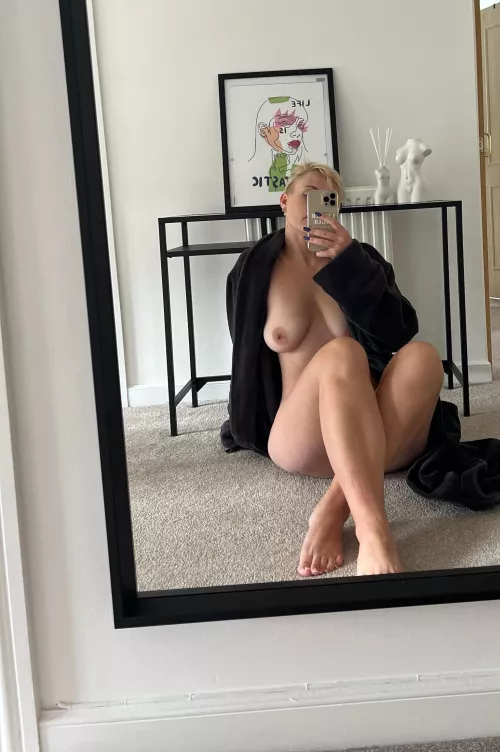 Come and snuggle in with me in this warm fluffy robe