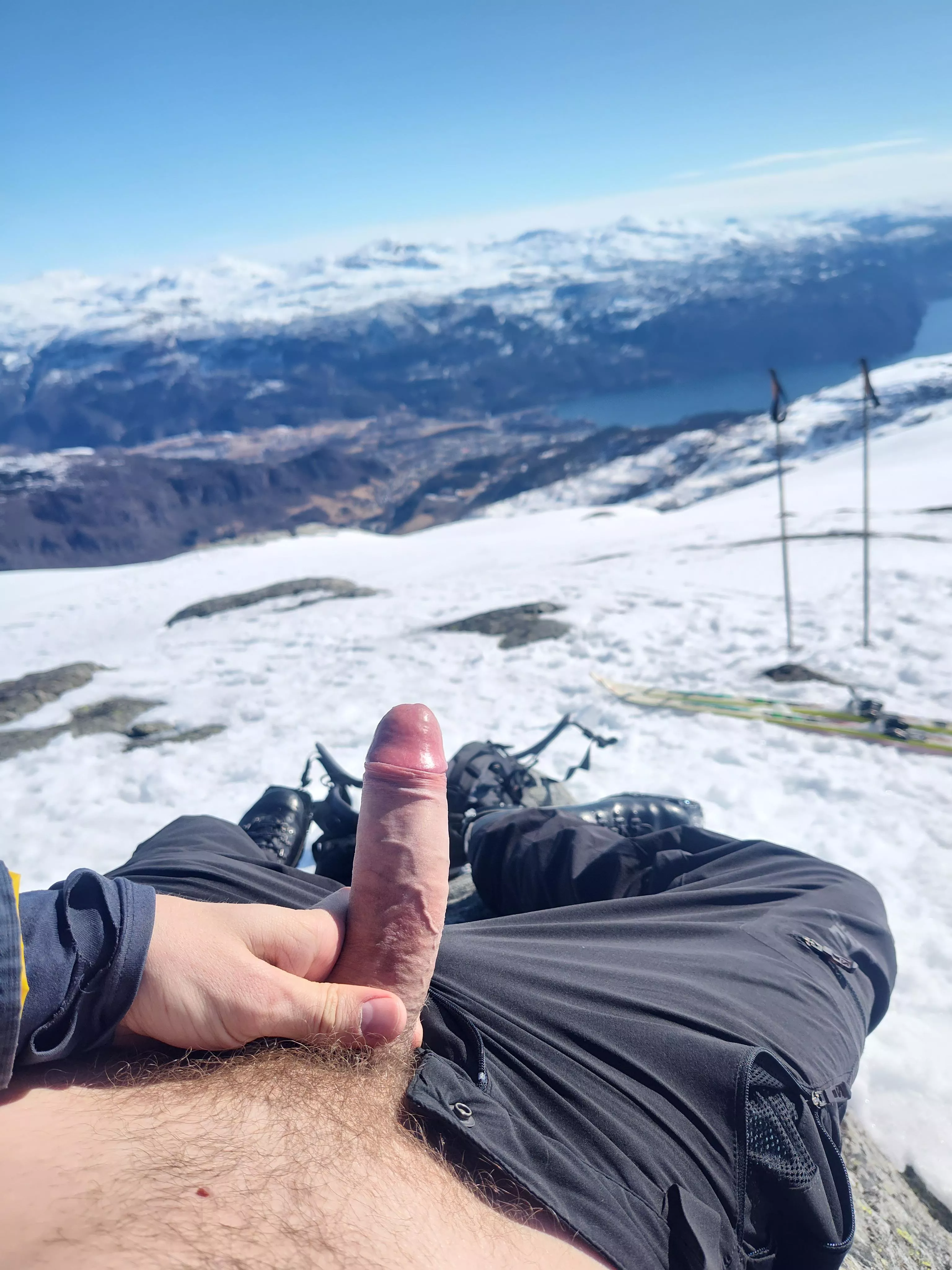 Enjoying the view 🤤